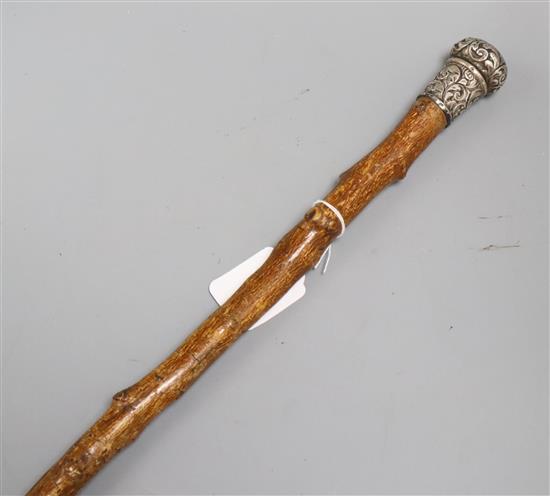A silver topped walking cane overall length 78cm (a.f.)